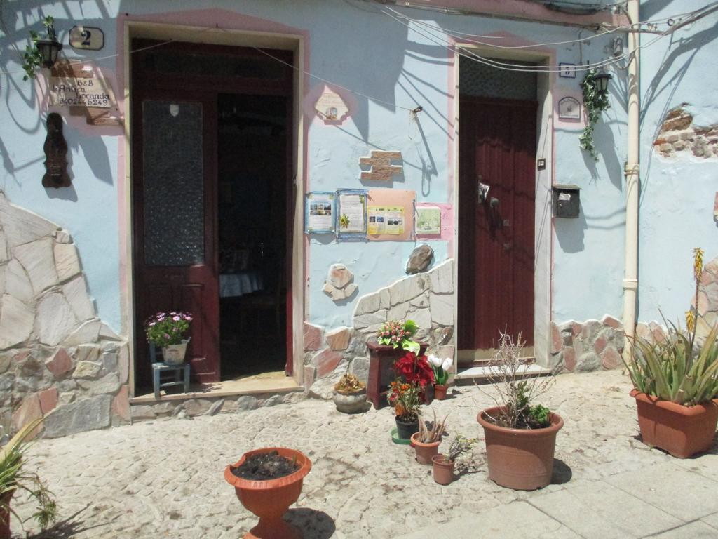L'Antica Locanda Иглесиас Экстерьер фото